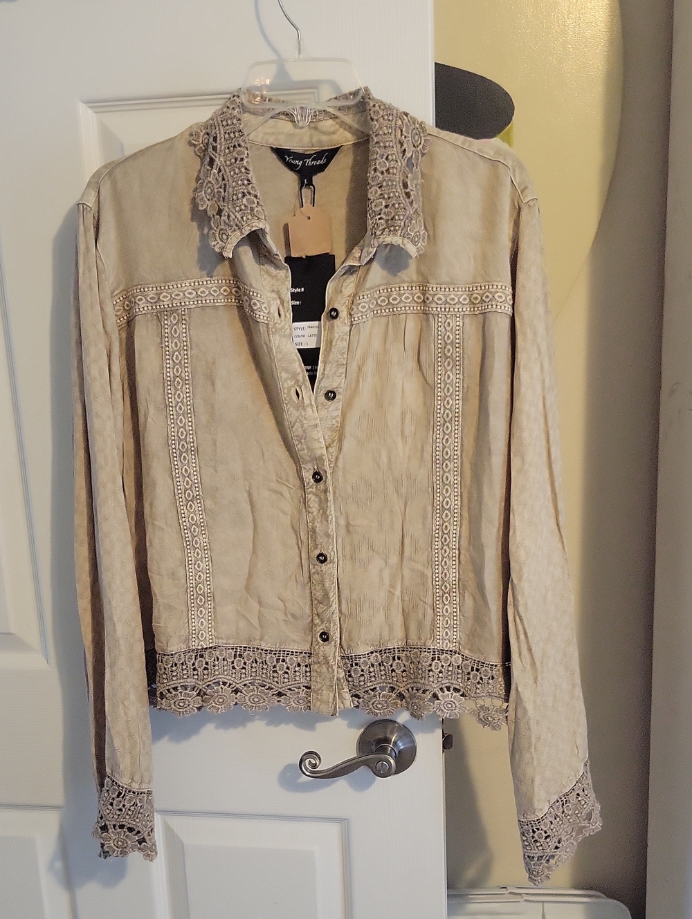 Young Threads SzLg Crocheted Trim Beige Button-Front Boho Cottagecore Blouse